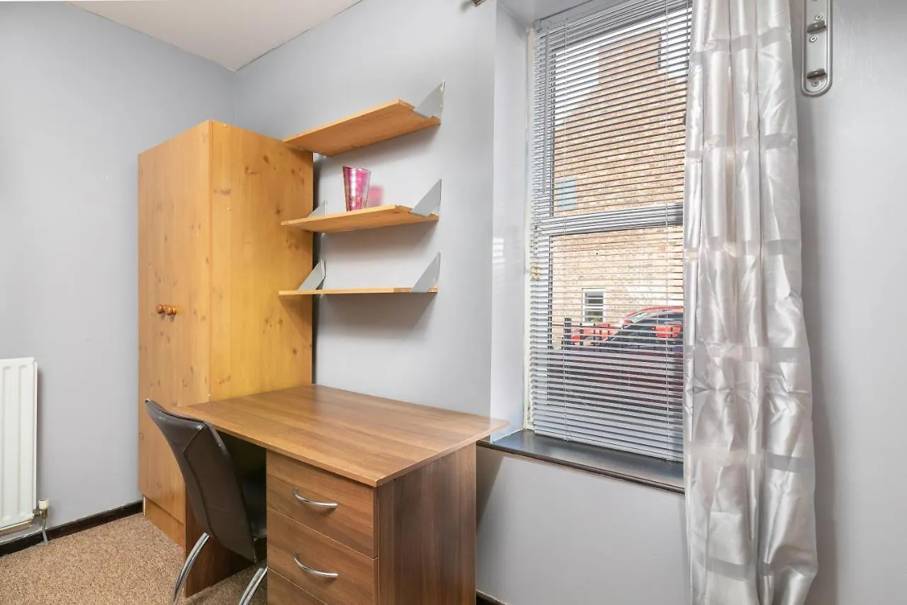 City Centre Super Spacious Apartments Free Parking And Wi Fi Newcastle upon Tyne 0*,  United Kingdom